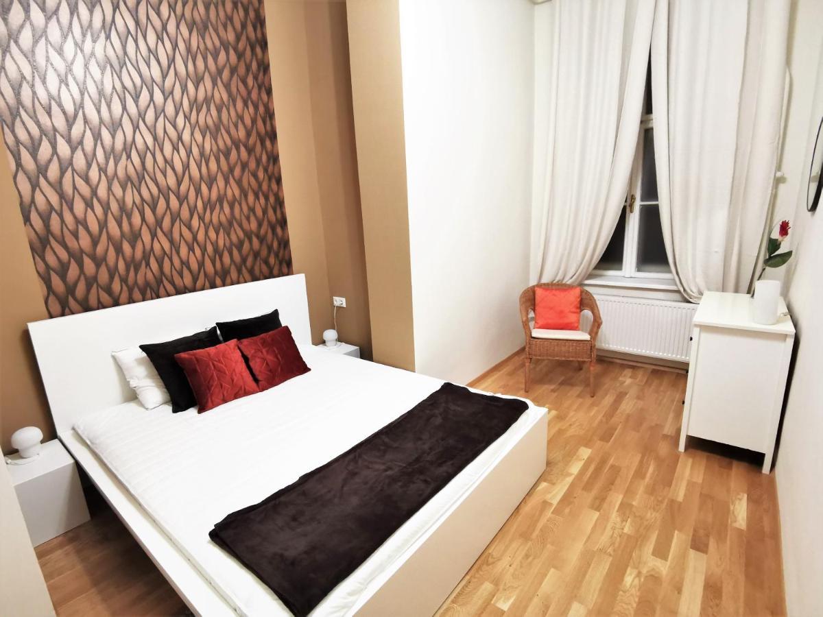 Orangehomes Kalvin Sq 2 Bedroom Apartment บูดาเปสต์ ภายนอก รูปภาพ