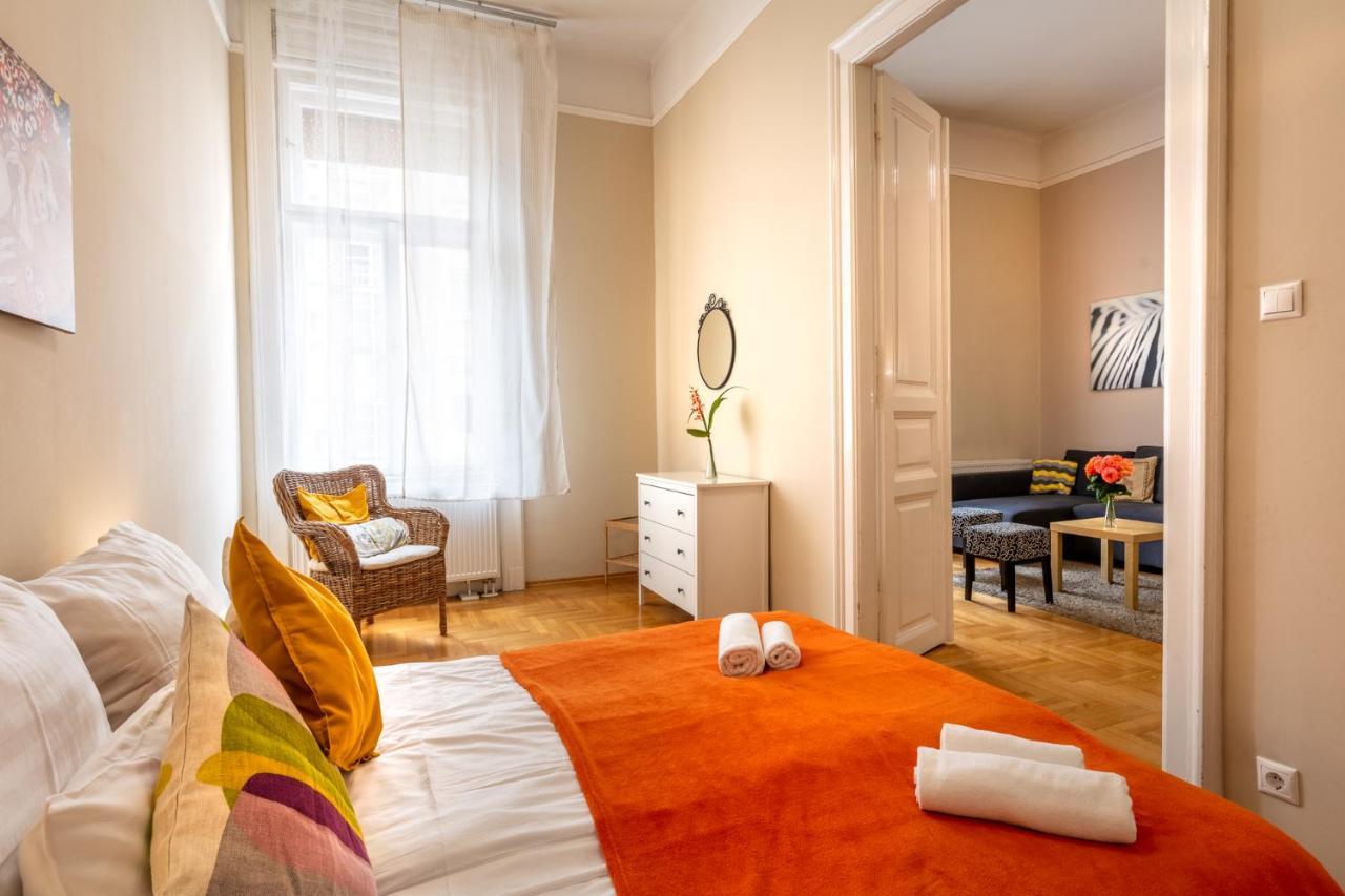 Orangehomes Kalvin Sq 2 Bedroom Apartment บูดาเปสต์ ภายนอก รูปภาพ