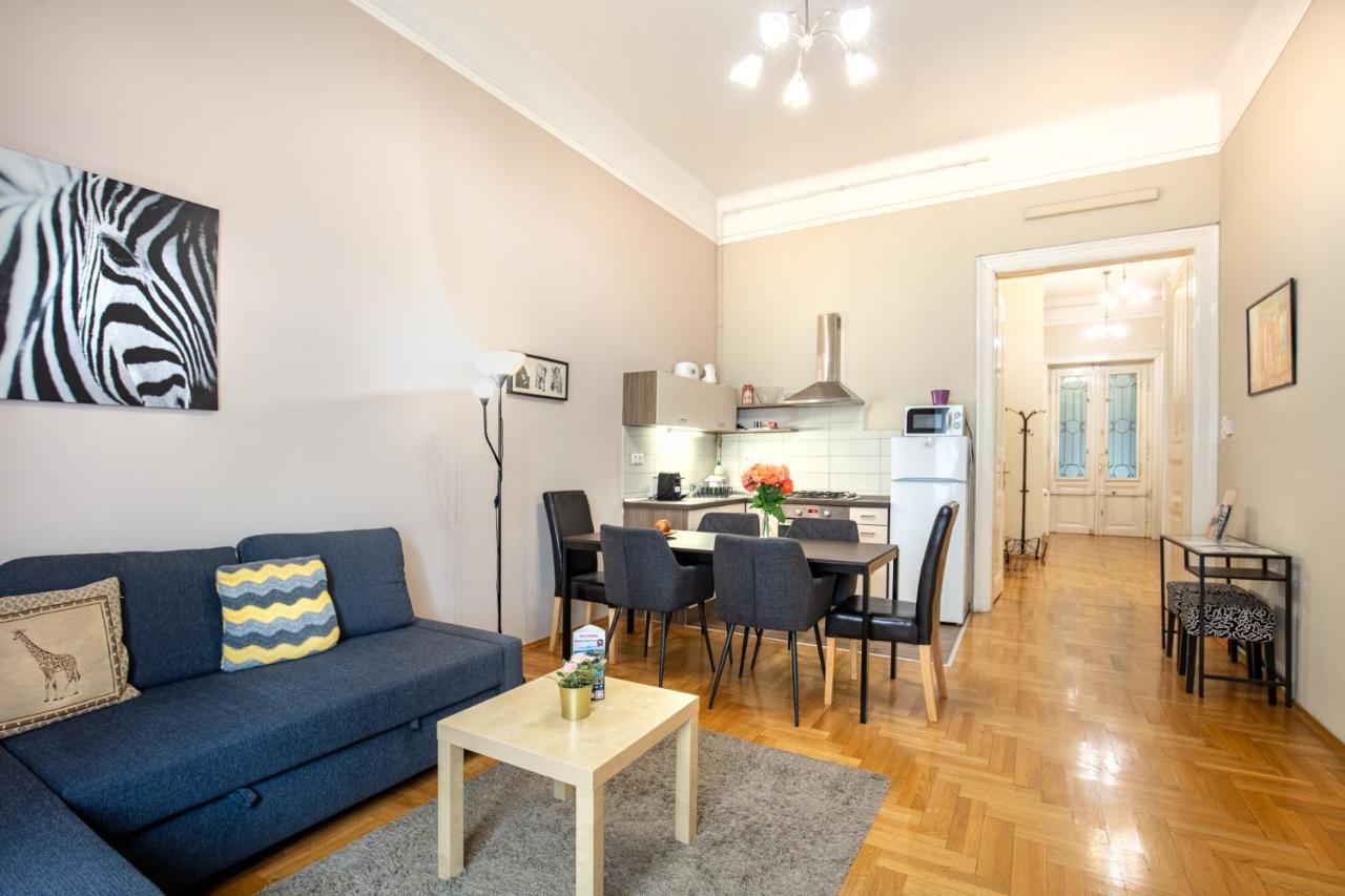 Orangehomes Kalvin Sq 2 Bedroom Apartment บูดาเปสต์ ภายนอก รูปภาพ