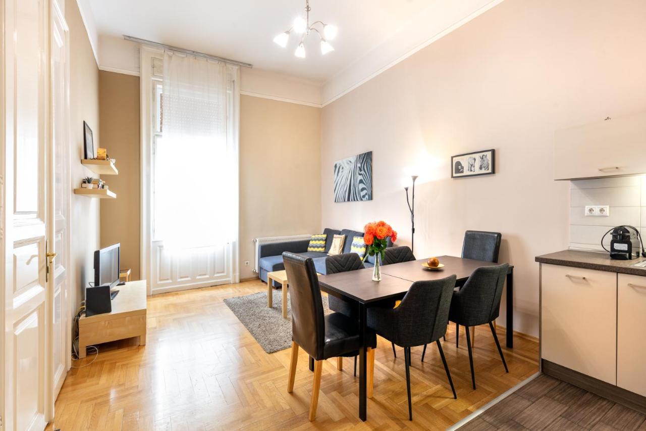 Orangehomes Kalvin Sq 2 Bedroom Apartment บูดาเปสต์ ภายนอก รูปภาพ